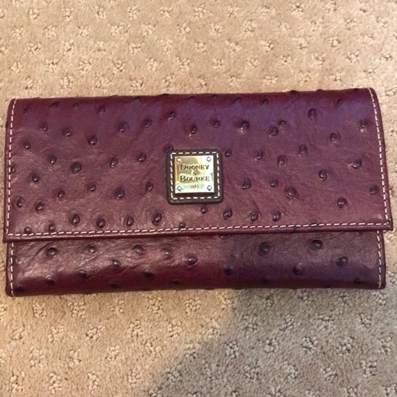 Dooney & Bourke Flynn wallet